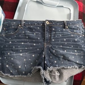 Star shorts